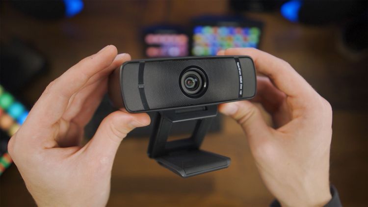 Elgato Facecam Pro Review: The Best Webcam for Streamers?